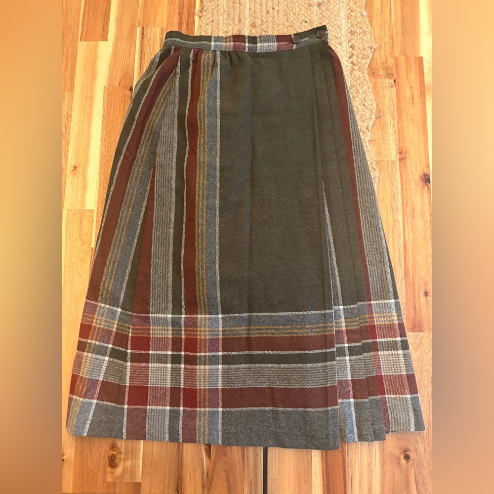 Plaid A-Line Skirt in Brown and Gray